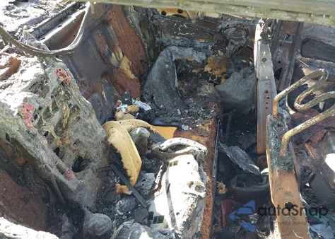 2002 Ford Focus Lx from USA, damaged, VIN 1FAFP33P12W344071